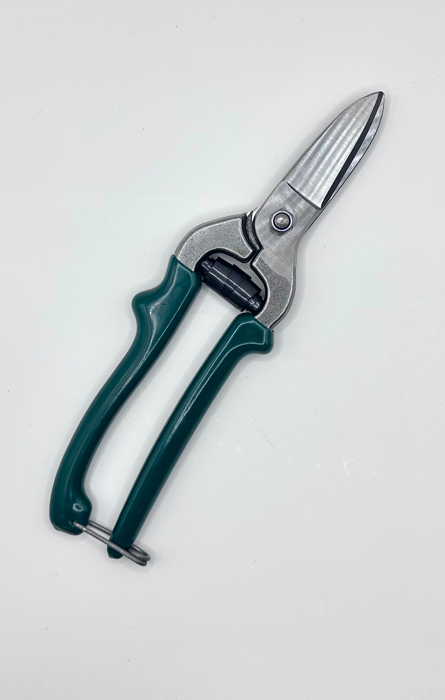 Cisaille Professionnelle Cuir et Caoutchouc 23cm